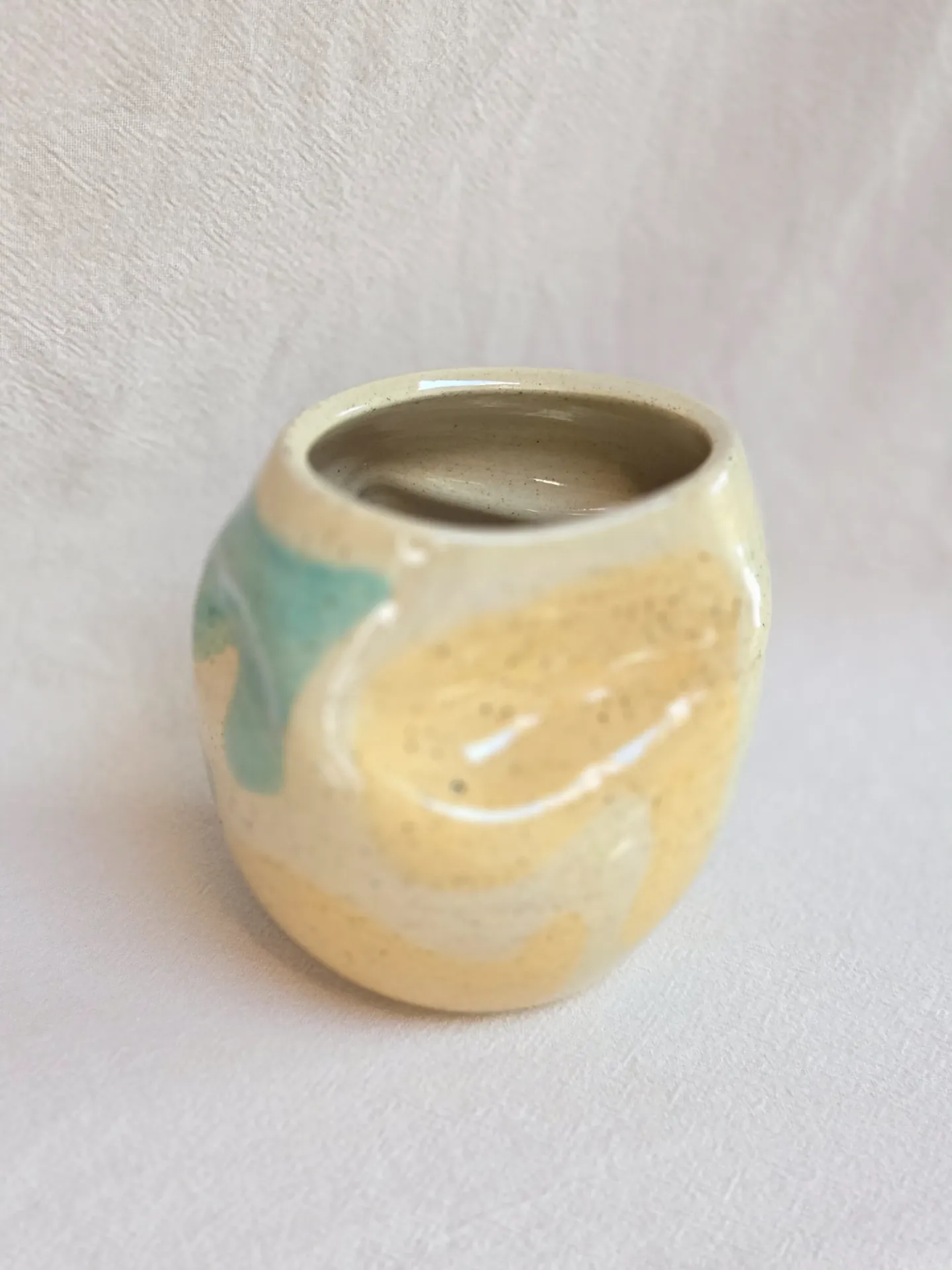 Le vase "Fragments d'été" citron/bleu vert